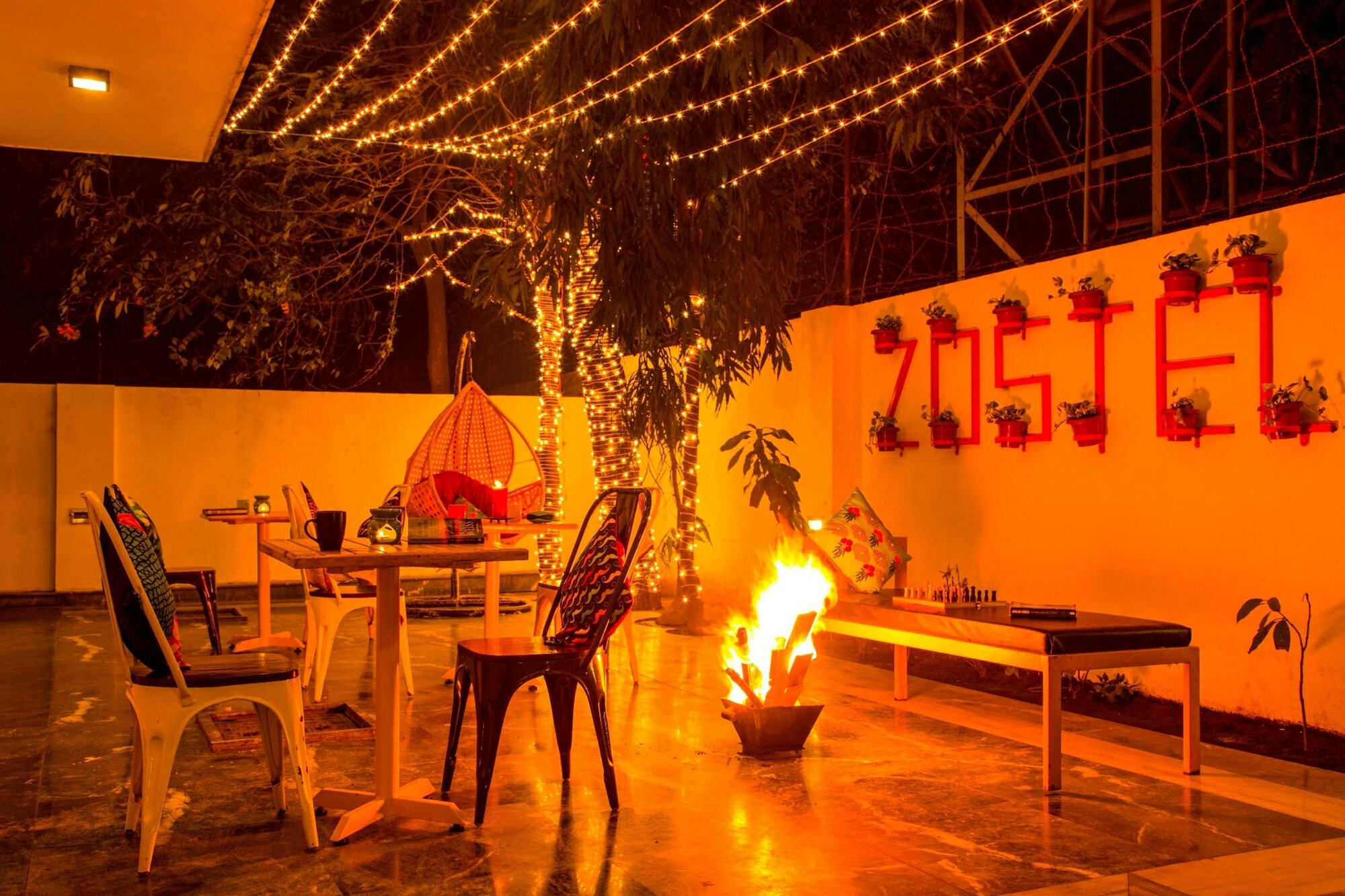Albergue Zostel South Delhi Nueva Delhi Exterior foto